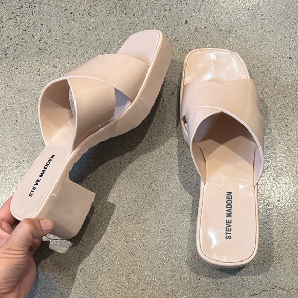 Steve Madden Jomay Retro Jelly Sandals - Picture 2 of 3